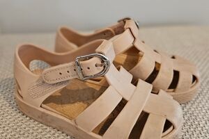 Jelly Sandals Size 6 Blush